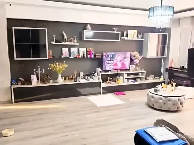 Sufragerie cu TV apartament vanzare cumparare Râmnicu Vâlcea Vâlcea